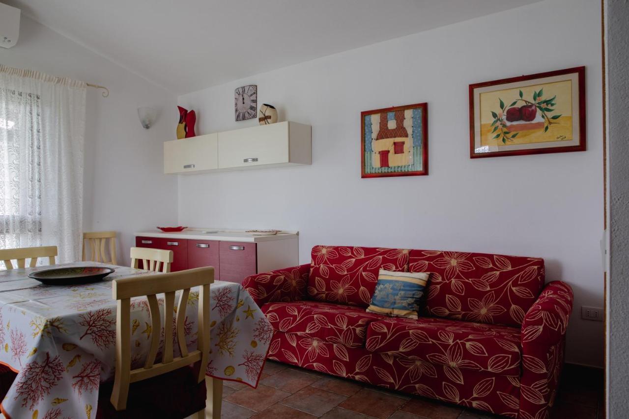 فيلا Le Residenze Di Baia Sant'Anna تانايونيلا المظهر الخارجي الصورة